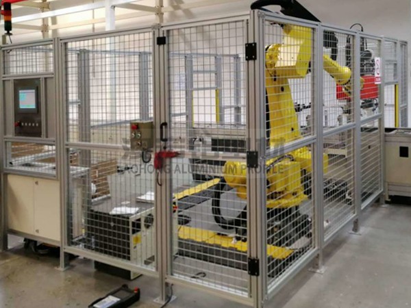 機器人安全門鋁型材：高效防護，助力智能生產安全升級